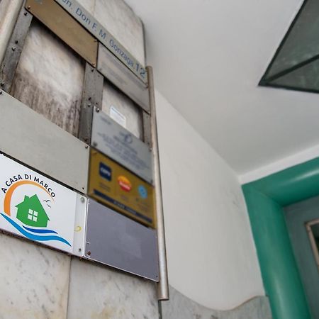 A Casa Di Marco Salerno Centro Bed & Breakfast Dış mekan fotoğraf