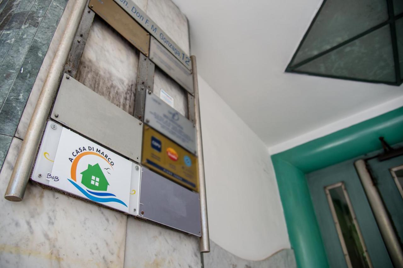 A Casa Di Marco Salerno Centro Bed & Breakfast Dış mekan fotoğraf